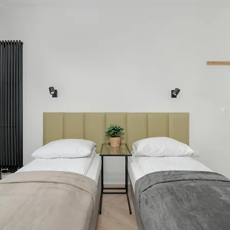 Studio With Balcony In Poznan By Noclegi Renters Eksteriør bilde