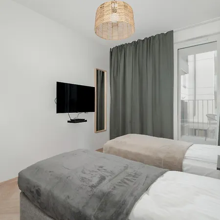 Studio With Balcony In Poznan By Noclegi Renters Eksteriør bilde