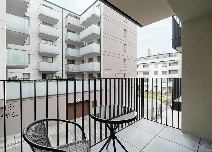 Studio With Balcony In Poznan By Noclegi Renters